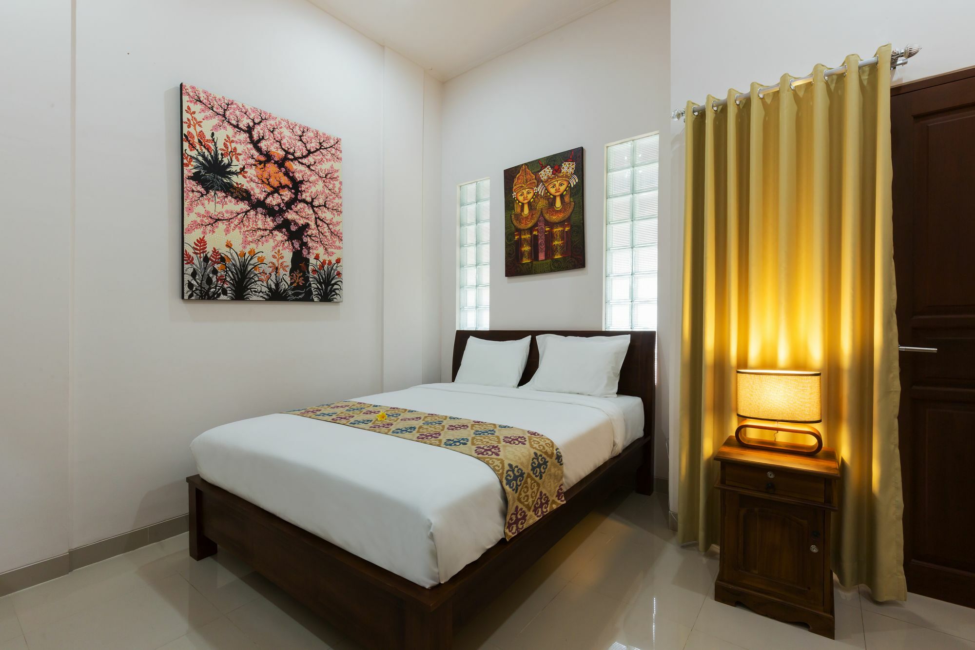 Kubal Bed And Living